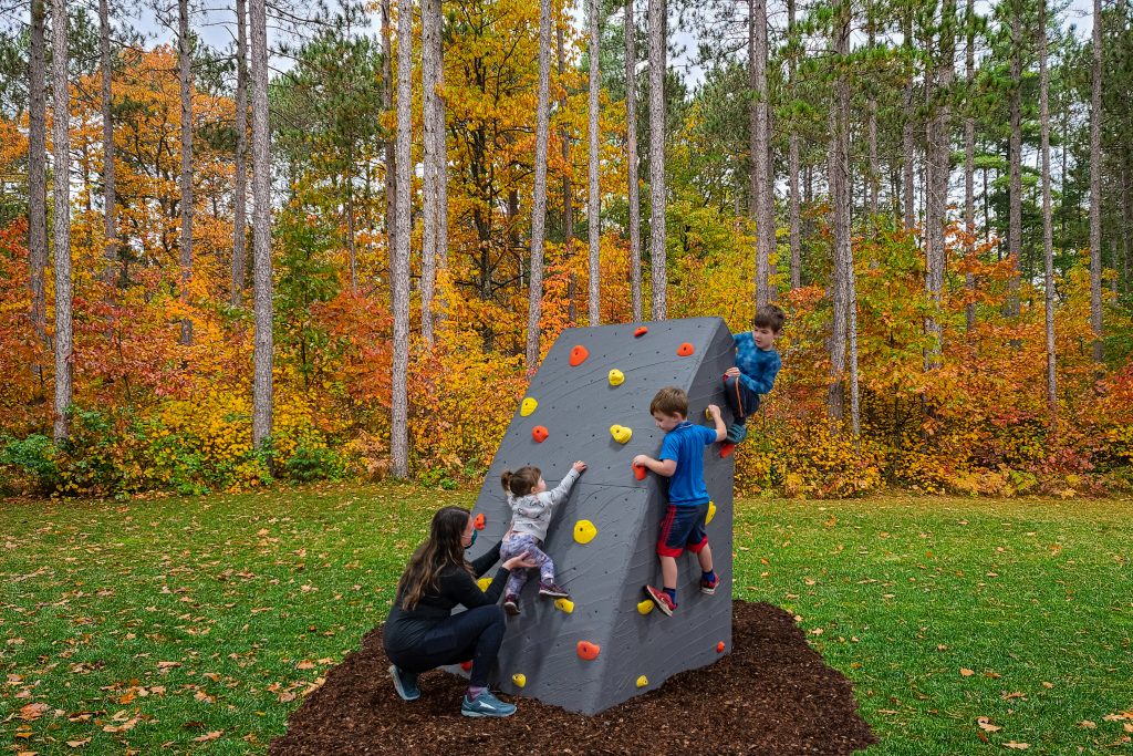 Kids Climbing Spire – Free-Standing Rock Climbing Structure. – ELEVATE